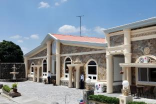 Olle Hotel Mabalacat Экстерьер фото